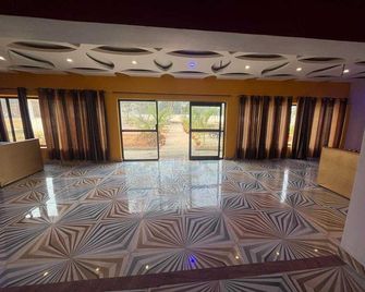 Spot On Hotel Rounak - Rāmgarh - Lobby