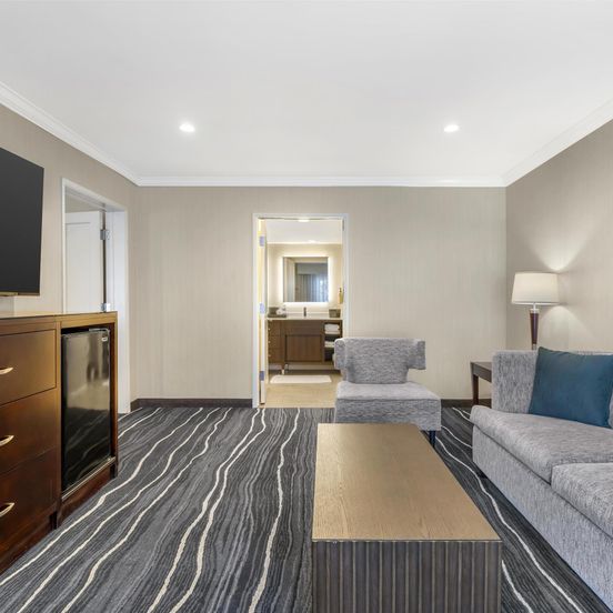 Best Western Plus Carriage Inn image 1
