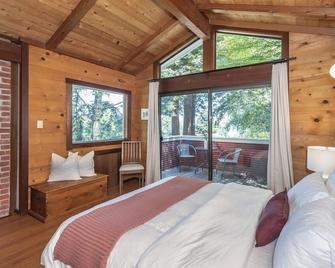Lloyds Lookout - New Listing Fall 2020 - Inverness - Bedroom