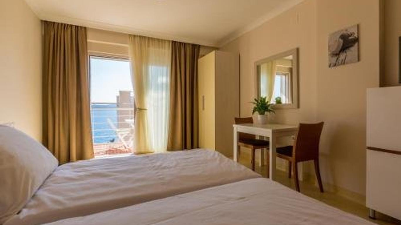 Crikvenica Residence Apartments and Rooms