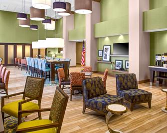 Hampton Inn & Suites Syracuse North Airport Area - Siracusa - Restaurante