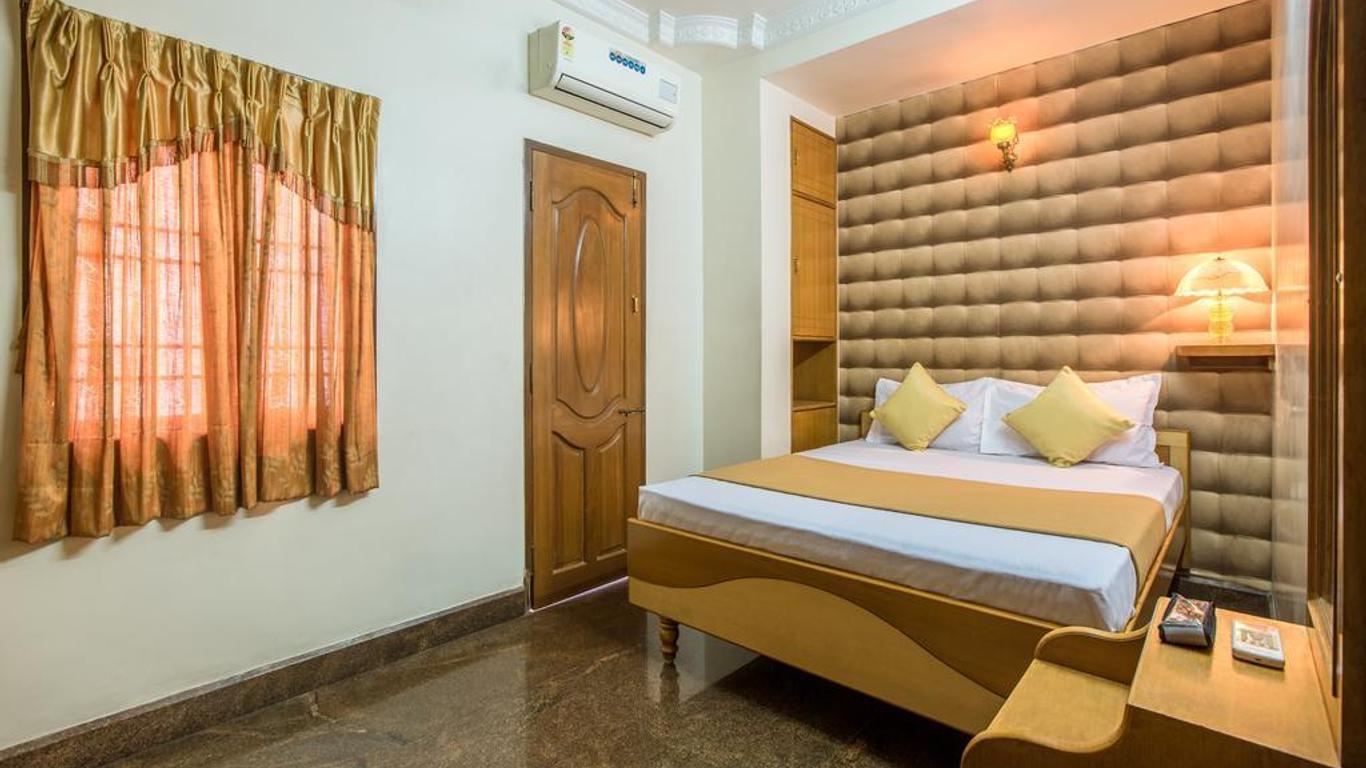 Hotel Sri Sai Park