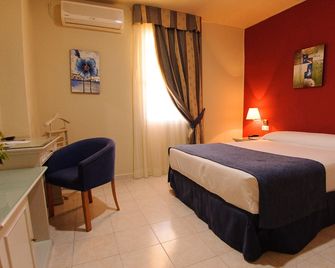 Hotel Dunas Puerto - El Puerto de Santa María - Bedroom