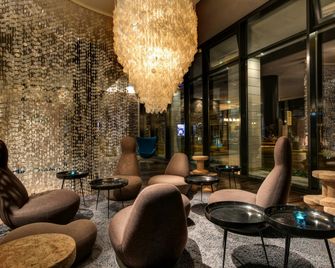 Motel One Rostock - רוסטוק - טרקלין