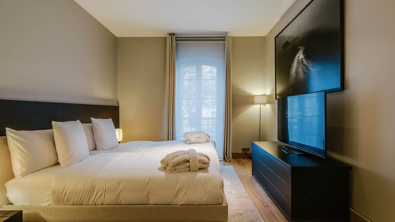 La Reserve Paris Apartments