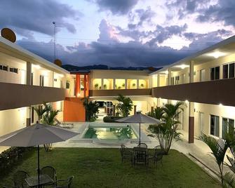 Hotel Vista Verde - Axtla de Terrazas - Building