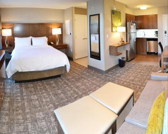 Staybridge Suites Red Deer North - Red Deer - Schlafzimmer