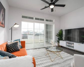 Luxurious One Bedroom Whitestown - Bluffton - Sala de estar