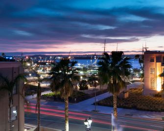 Hampton Inn San Diego-Downtown/Airport Area - São Diego - Piscina