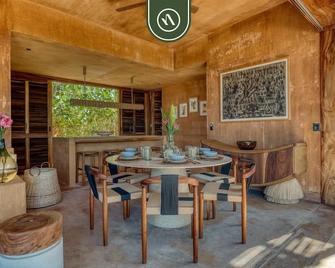 Stunning Two-bedroom Ocean View House - Mazul - Tlachicón
