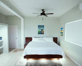 Maximum Beach Hotel - Corozal - Habitación
