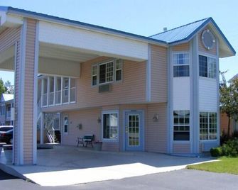 Great Lakes Inn - Mackinaw City - Edificio