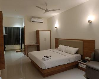 Sri Murugan Residency - Coimbatore - Bedroom