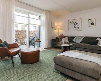 4 star holiday home in Vedbæk - Vedbæk - Living room