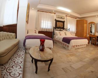 Antik Motel - Alacati - Ložnice