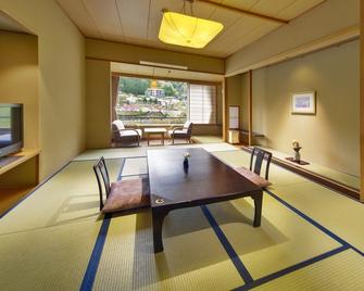 Hirugami Grand Hotel Tenshin - Achi - Dining room
