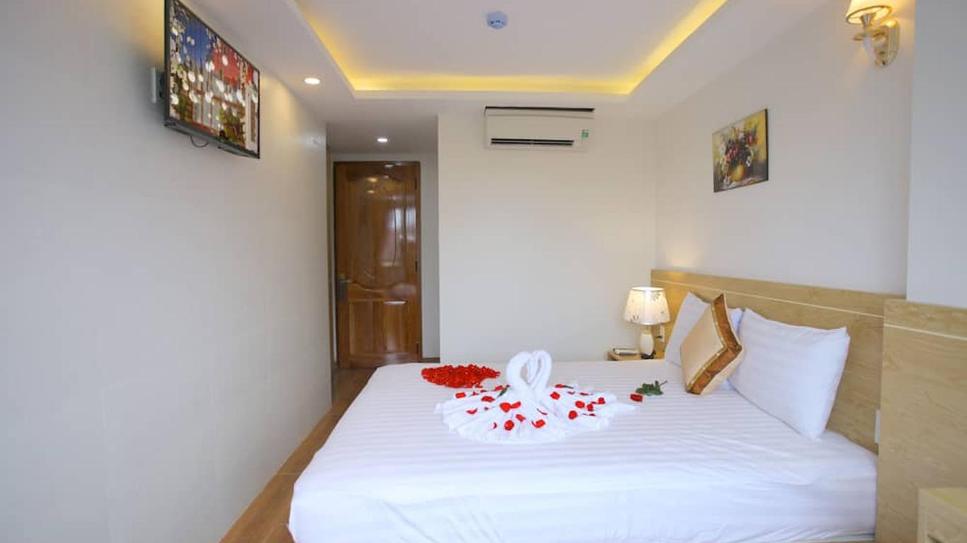 Hang Nga Hotel