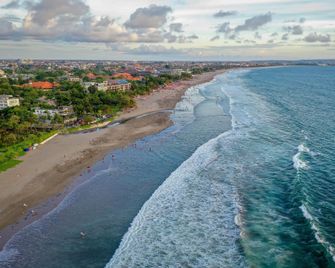 The Reinhold Guesthouse Bali - North Kuta - Playa