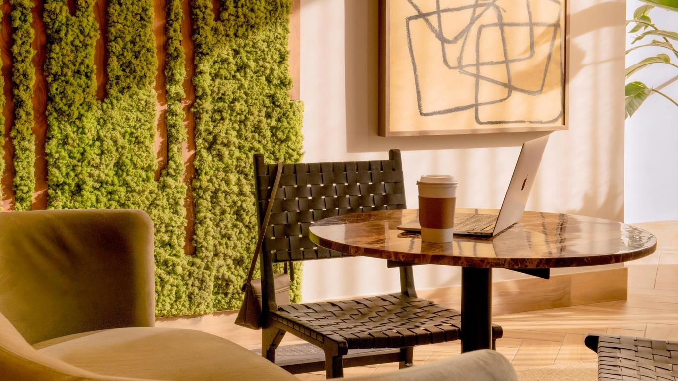 The Carleton Suite Hotel