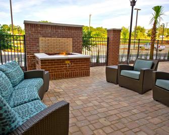 Residence Inn by Marriott Columbia West/Lexington - West Columbia - Patio