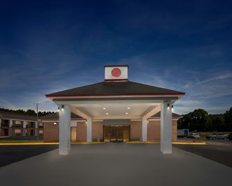 Red Roof Inn Sanford - Sanford - Bâtiment