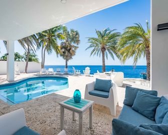 Luxurious Oceanfront Secured Resort 3 Min To Beach - Sint Willibrordus - Piscina