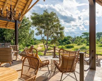 Shumbalala Game Lodge - Hoedspruit - Binnenhof