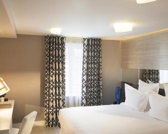 Hotel Dupond-Smith - Paris - Quarto