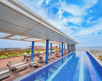 Waystone Seoubong Hotel - Ciudad de Jeju - Piscina