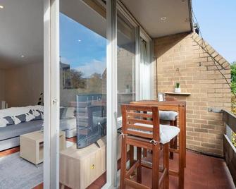 Central City Convenience in Prime Location - Melbourne - Balcony
