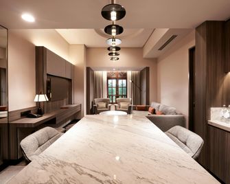 DoubleTree by Hilton Putrajaya Lakeside - Putrajaya - Bedroom