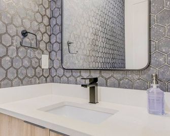 Capitol View 3 DC Penthouse With Rooftop View Free Parking And Wifi Wifi - Washington