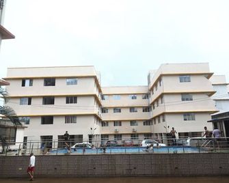 Antique Homestay Daman - Daman - Building