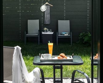 آتلاس هوتل سكياتوس - Skiathos - شرفة مرصوفة