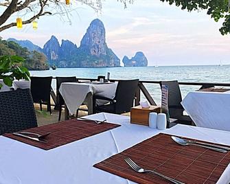 Tonsai Bay Resort - Ao Nang - Restaurant