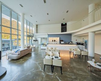 Crest72 Hotel - Gapyeong - Lobby
