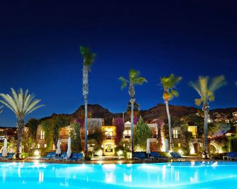 Divan Bodrum - Bodrum - Pool