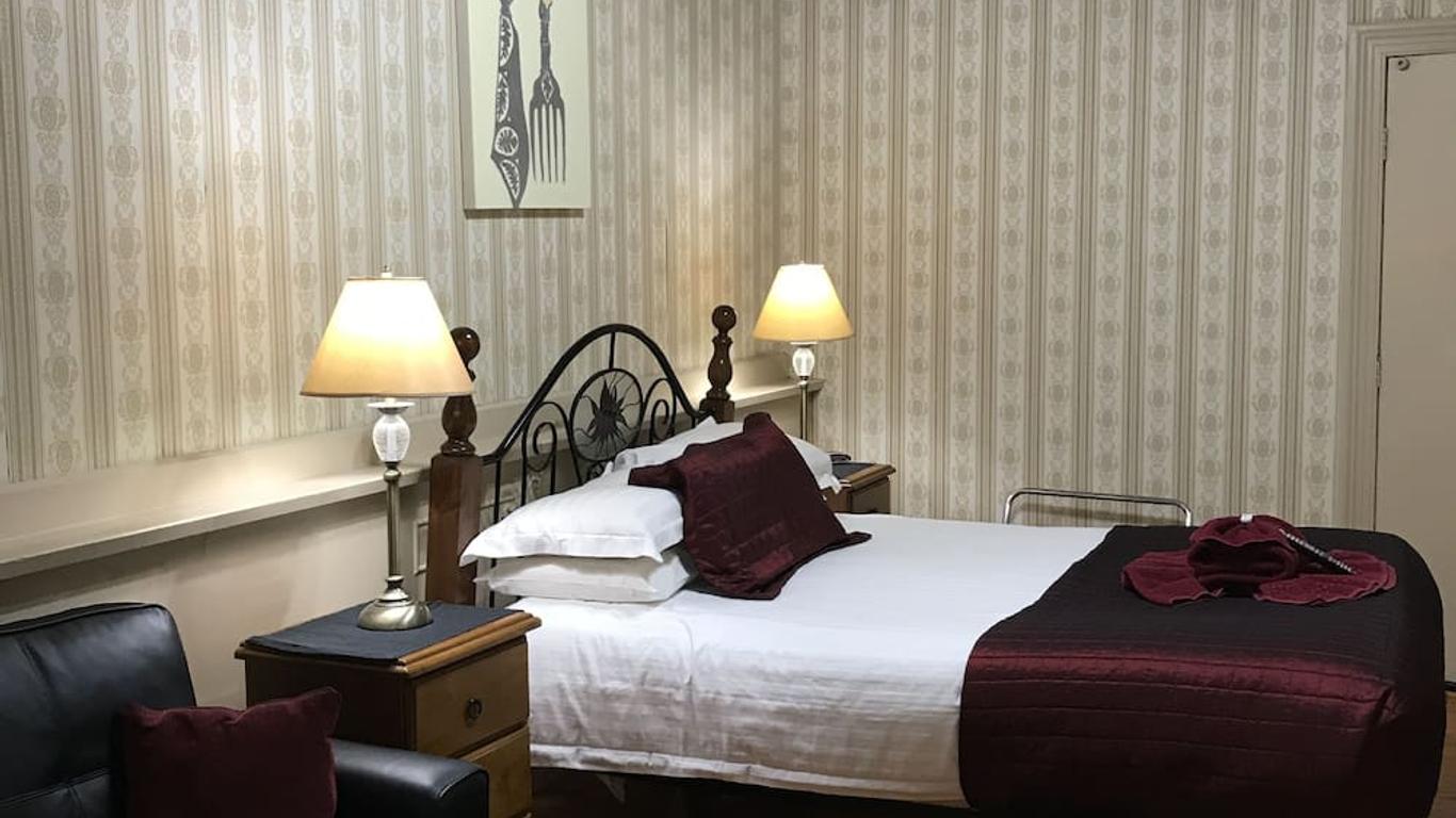 لودج آوتباك موتل