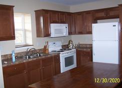 2 bedroom apartment - Dayton - Kitchen