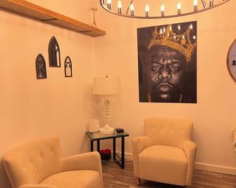 Nyc Speakeasy-Bedstuy Chapel - Brooklyn - Living room