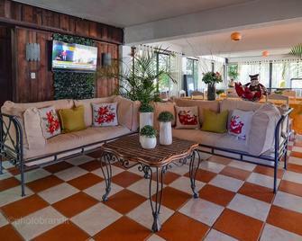 Hotel Rancho Constanza - Constanza - Sala de estar