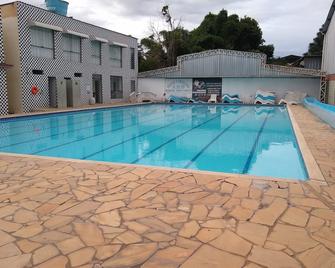 Pousada Clube Santa Cruz - Tiradentes - Piscina