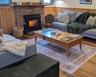 Quentin's Cottage - Queenstown - Sala de estar