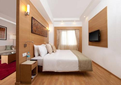 Hotels in Chandigarh - Lemon Tree Hotel, Chandigarh - Business Hotel in  Chandigarh
