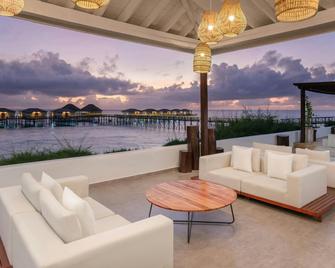 Le Mersenne Zanzibar, Autograph Collection - סטון טאון - מרפסת