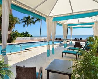 Exclusive Key West Beach Front - 2BR Luxury Condo w/Gym and Pool Access - Key West - Piscine