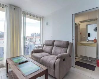 Appartement T2 Colombier pour 5 personnes vue mer - Saint-Denis - Wohnzimmer