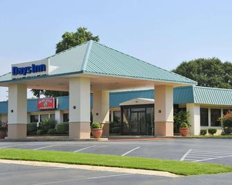 Days Inn by Wyndham Forrest City - Forrest City - Building