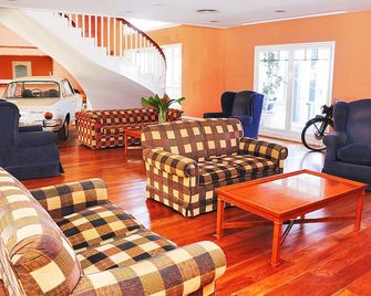 Paradores Austral Bahía Blanca - Bahía Blanca - Living room