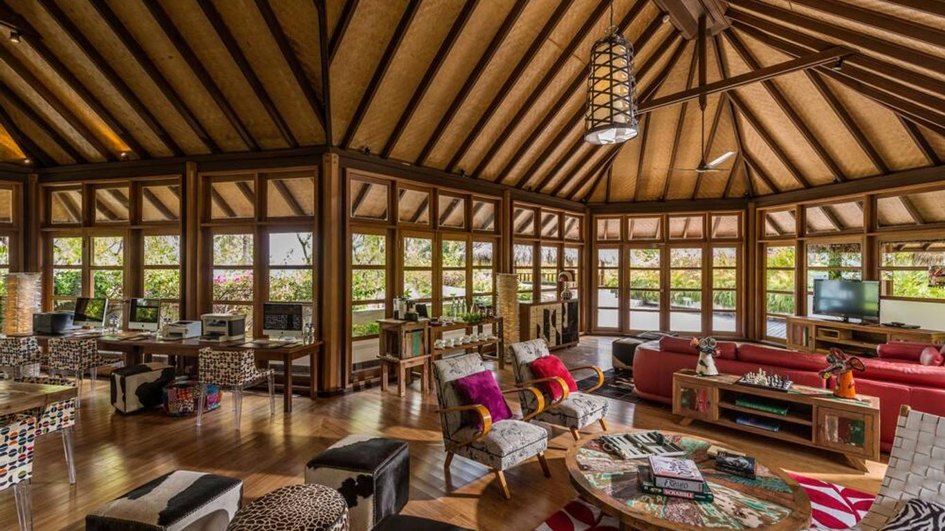 Four Seasons Resort Maldives at Kuda Huraa